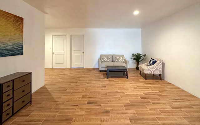 Spacious 3BR House Near Iconic Sandy Beach