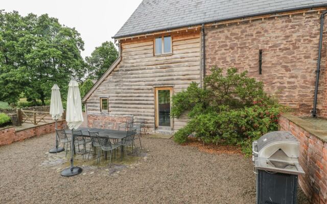Farm House Barn