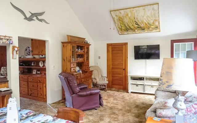 5 Ivy Hill Lane - Three Bedroom House