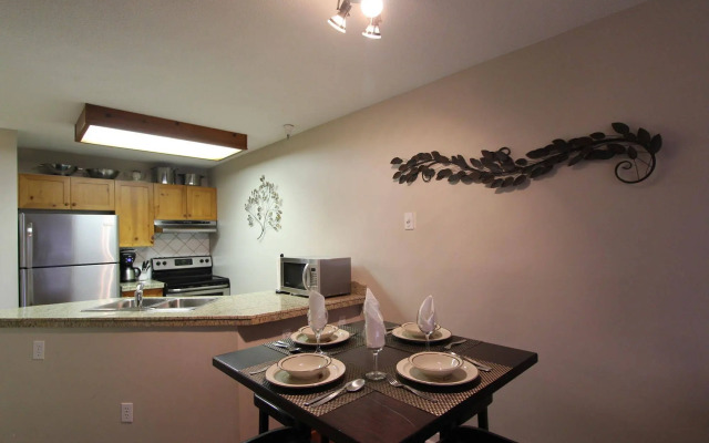 Marketplace Lodge by Whistler Retreats