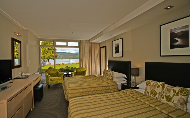 Distinction Te Anau Hotel And Villas