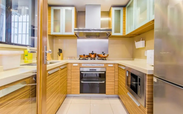 Locals Boutique Apartment Huafa Plaza 37