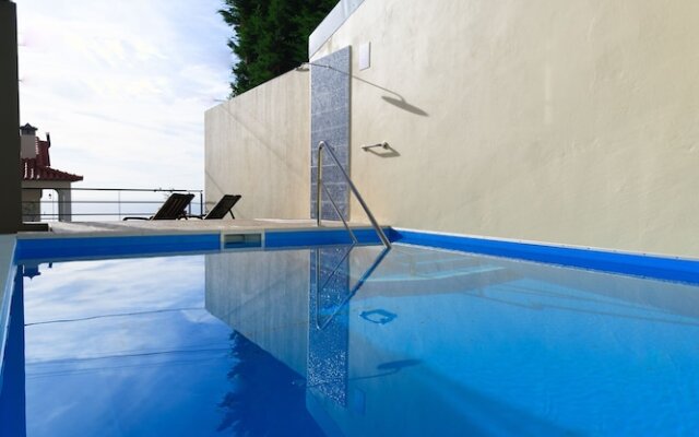 O Meu Sorriso Calheta Holiday Apartments