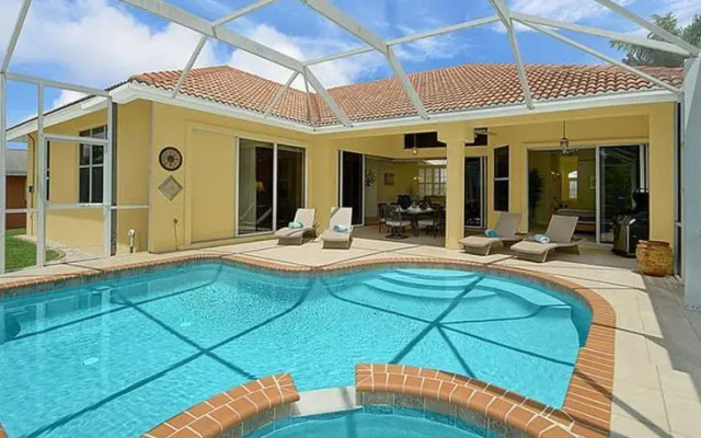 Villa Bayshore