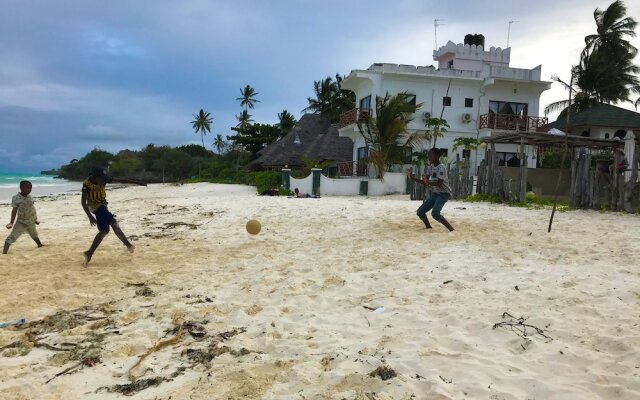 Jambiani White Sands Beach Bungalows