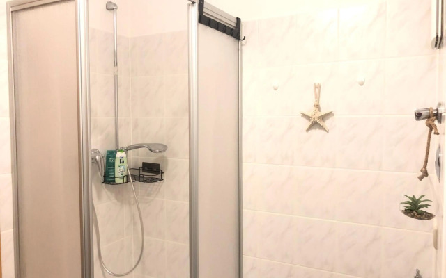 Eigenes Apartment im Herzen der Stadt mit Balkon und WLAN