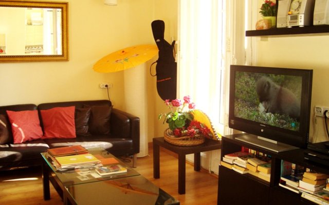 Barcelona Central Garden Hostal