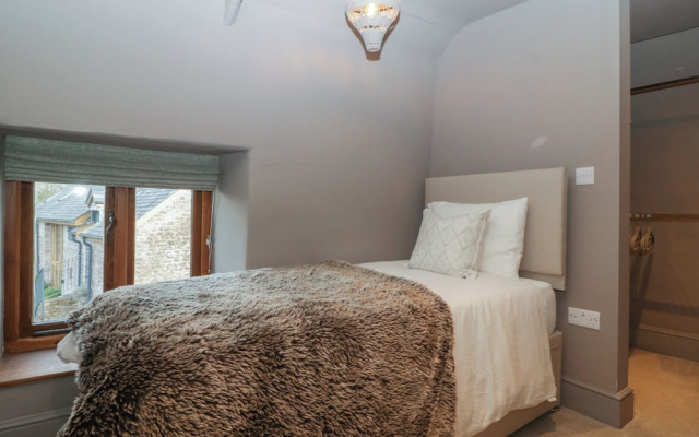 Tawny Cottage