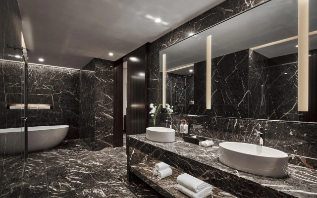 Crowne Plaza Shanghai Jinshan Hotel