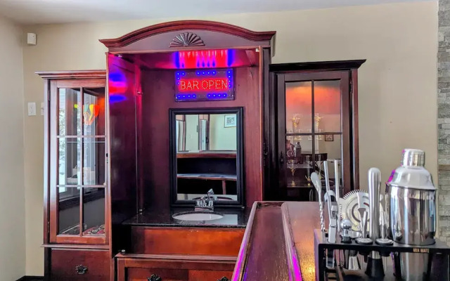 Niagara Creekside B&B