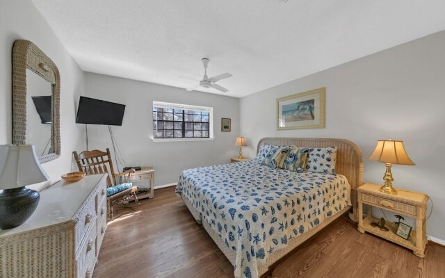 Golf Course 93d 3 Bedroom Condo by Redawning