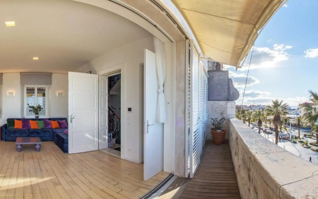 Riva Luxury Suites