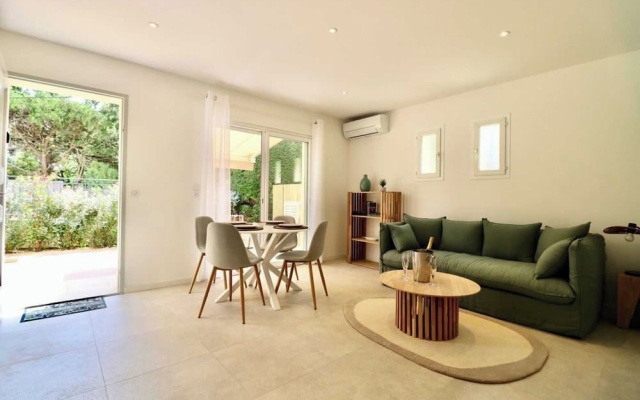 Bright Apartment - AC - 2br-4p - Gassin