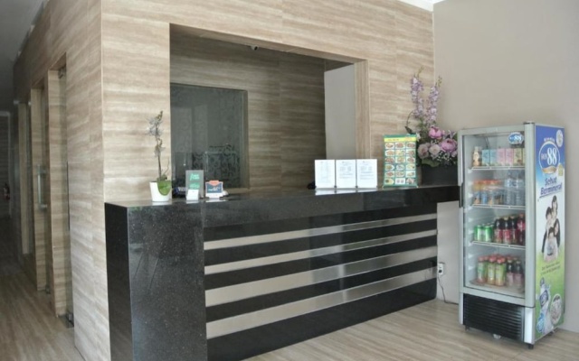 Grand Tulip Hotel – Lobby – Bandung