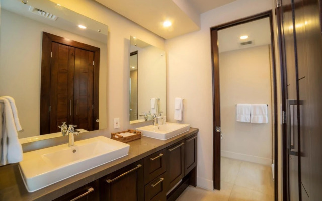 Miramar 1B - 3 bdr - 3 Bath Ocean View