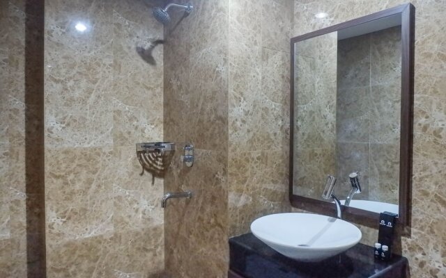 Classy 1BR Apartment with Pool View at Grand Sungkono Lagoon