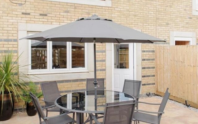 Camstay Townhouse
