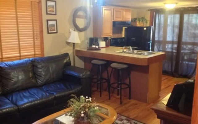 Qualla Cabins and Motel Cherokee near Casino