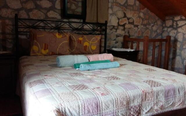 The Stone House-Zacharatos Nikolaos