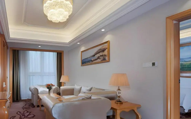Vienna International Hotel