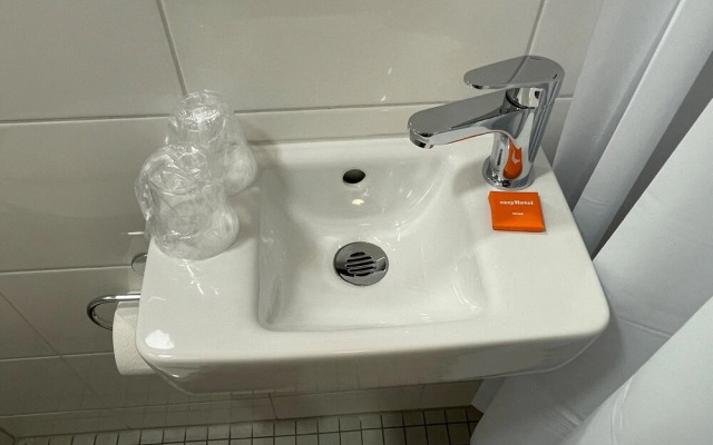 easyHotel Zurich City Main Station