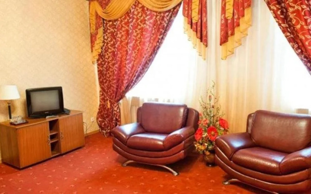 Postoyaly Dvor Rus