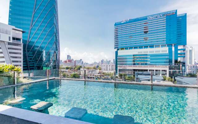 Seekers Finders Rama IV Hotel, SureStay Collection by BW