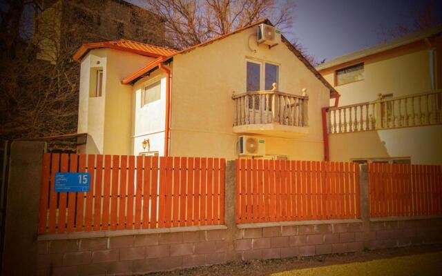 House 15