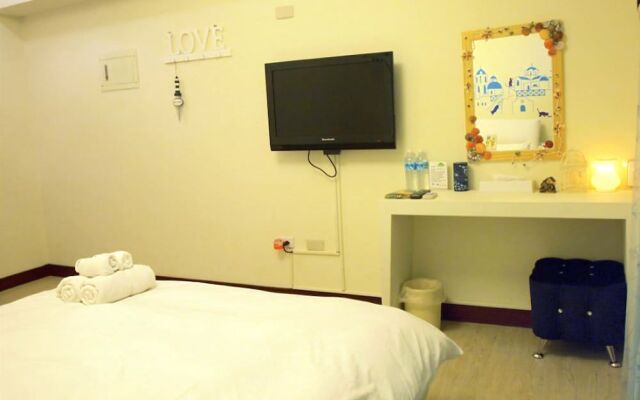 Love Fenjia Colorful Hotel