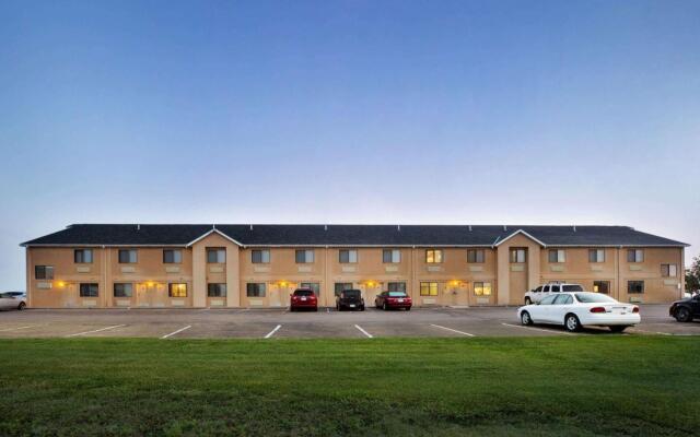 Travelodge by Wyndham Sharon Springs