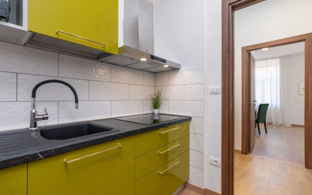Aurora Rooms