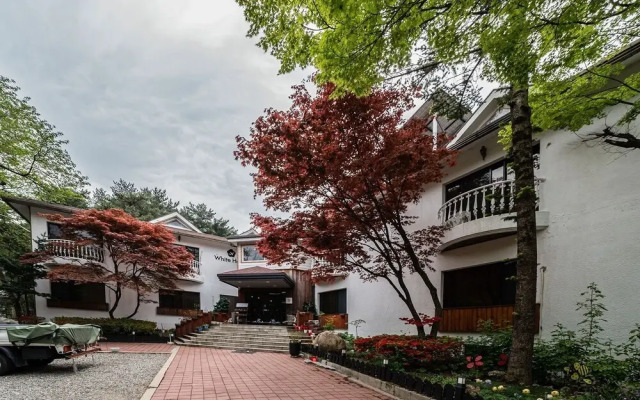 Sokcho White House