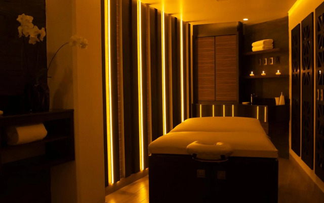 Hotel Abastos Plaza