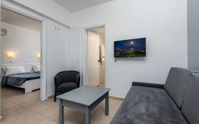 ILIOS APARTHOTEL(Tigaki)