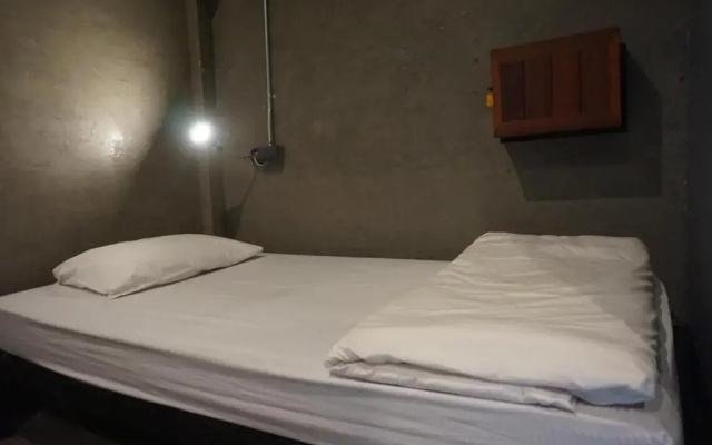 Bed & Bike Hostel