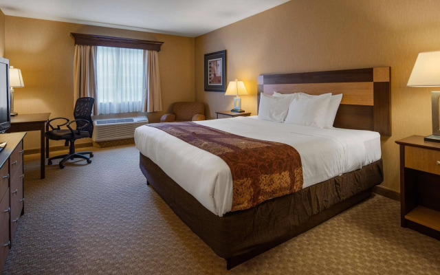 Crandon Inn and Suites