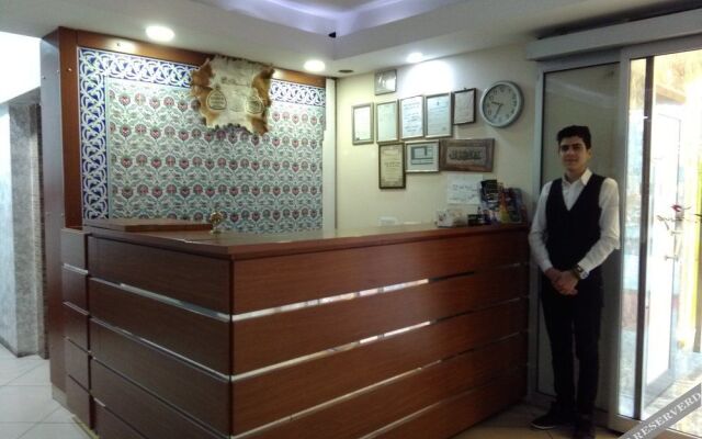 City Hotel
