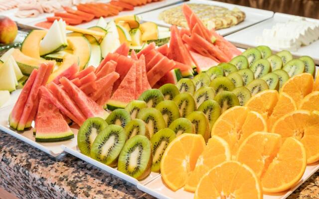 Hotel ILUNION Caleta Park