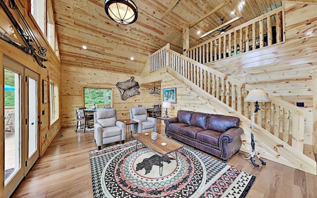 Lakpow45 3 Bedroom Cabin