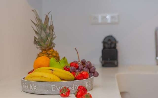 Naxos Riviera Suites