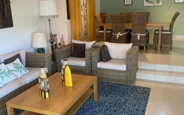 Private Villa. Near of the Beach