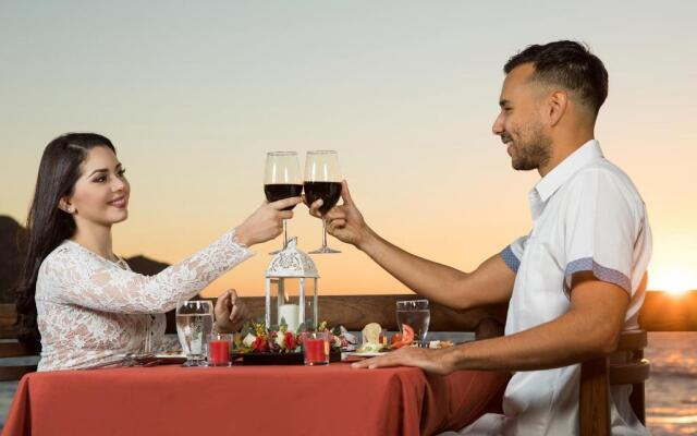 Costa De Oro Beach Hotel