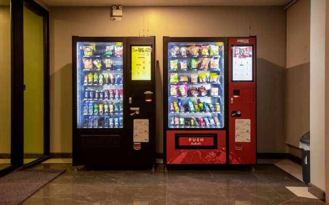 Crystal Srivaree Suvarnabhumi Hotel