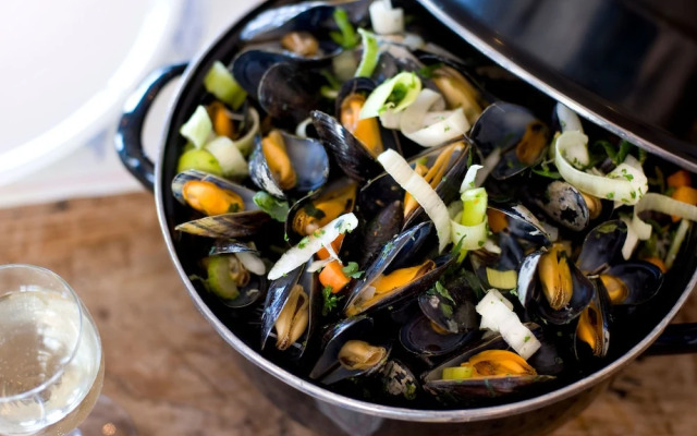 Modern Chalet Near Marina