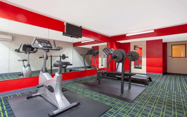 Space Coast Hotel -Titusville/Kennedy Space Center