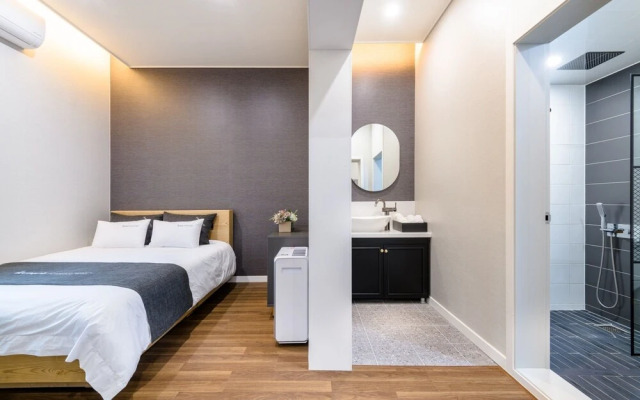 Wando Hotel Corner Residence