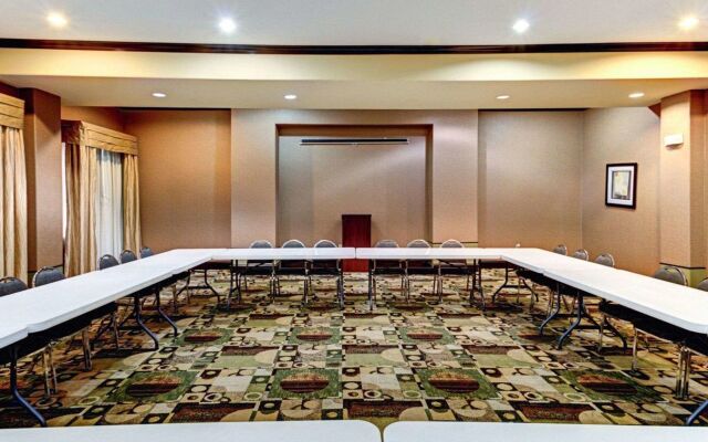 Comfort Suites Waxahachie - Dallas