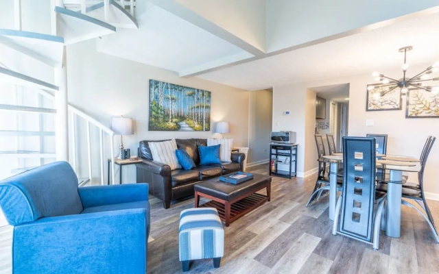 The Summit 5307 / INDOOR AND OUTDOOR POOLS