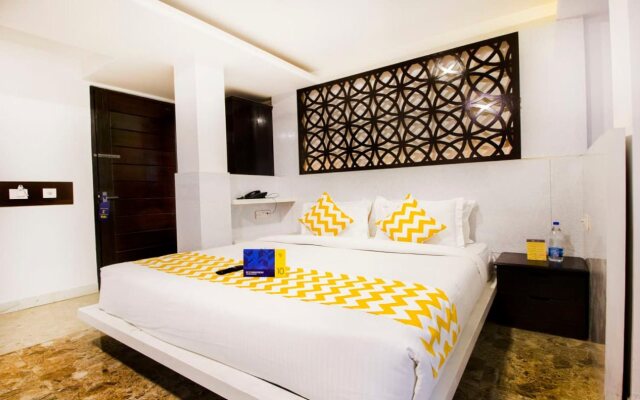 Fabhotel White Klove