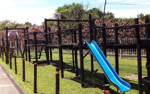 South Coast Riviera - 805